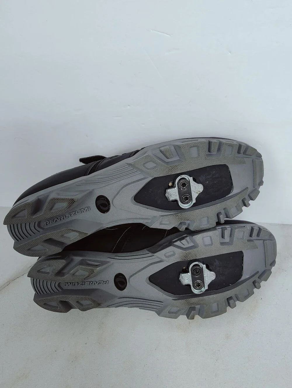 Pearl Izumi Women's All-Road v5 Cycling Shoes, Sz 40 (US Women's 8)